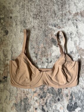 SKIMS  Nude Unlined Demi Bra